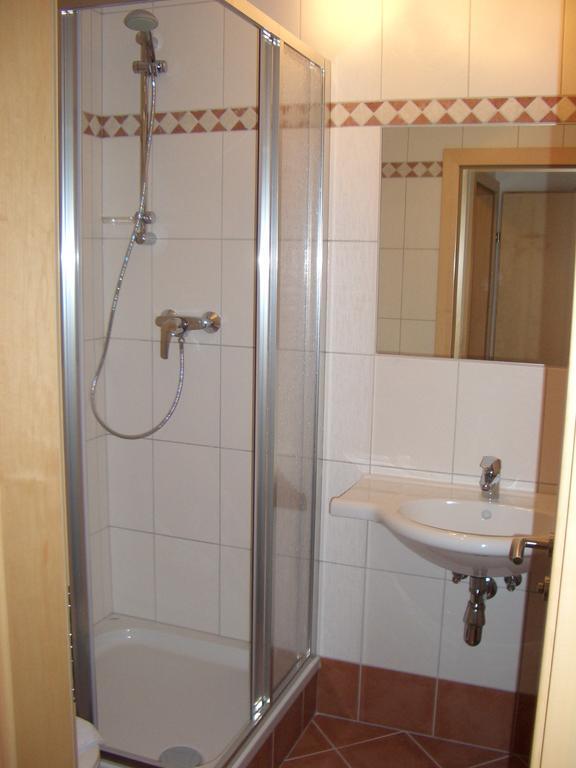 Gaestehaus Ingeborg ザールバッハ・ヒンターグレム 部屋 写真